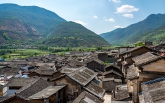 Kina 2014 – First Bend of Yangtze River/Stone Drum Town